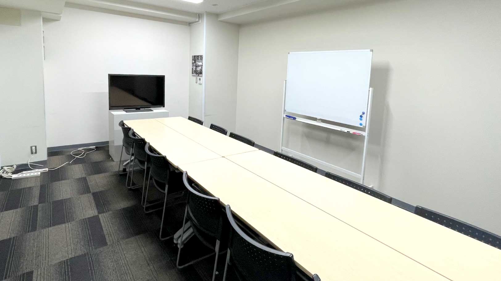 大雅ビル5F 第3貸会議室 内装